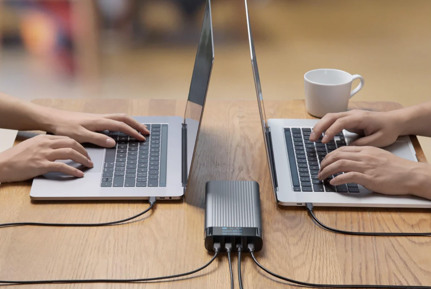 9 Best Portable Batteries for Your MacBook (2023)
